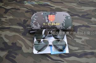 守護飛行視野，盡顯運動風范——解析供應殲十版07飛行偏光太陽鏡